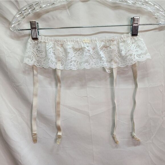 Christian Dior Intimates Vintage White Lace Garter with Straps One Size - Picture 1 of 8